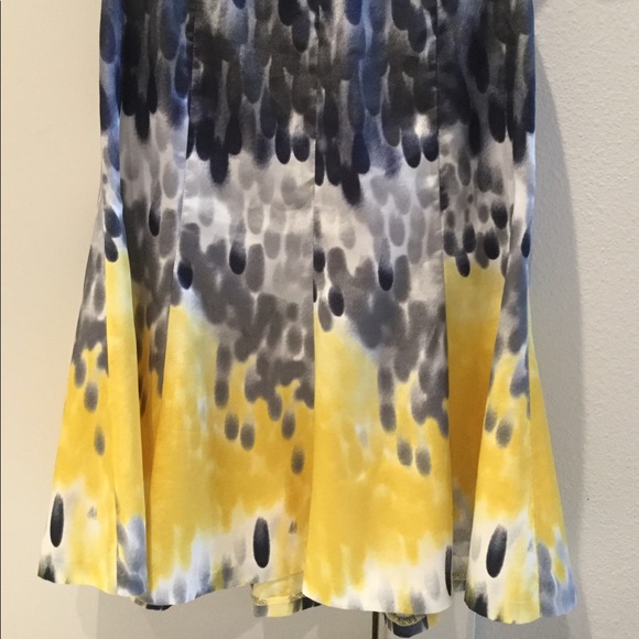 Women skirt - Picture 2 of 2